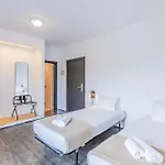 Hostal Hi Parque Nacoes - De Juventude *