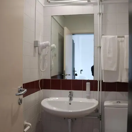 Hostal Hi Parque Nacoes - De Juventude