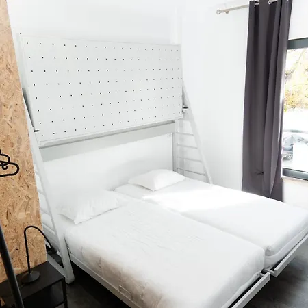 Hi Parque Nacoes - De Juventude بيت شباب Lisboa