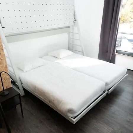 Hi Parque Nacoes - De Juventude بيت شباب Lisboa