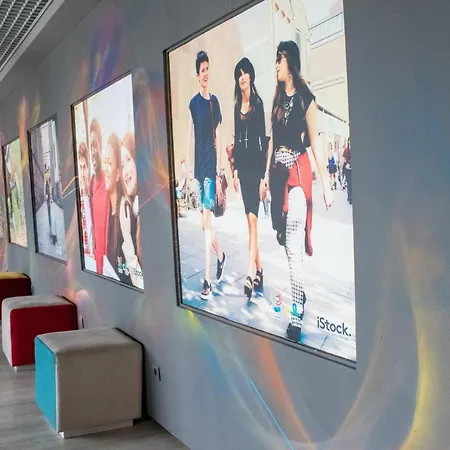 Hi Parque Nacoes - De Juventude بيت شباب Lisboa