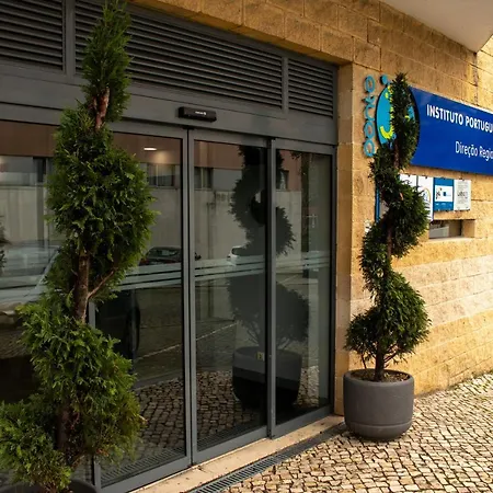 Hi Parque Nacoes - De Juventude Хостел Лісабон